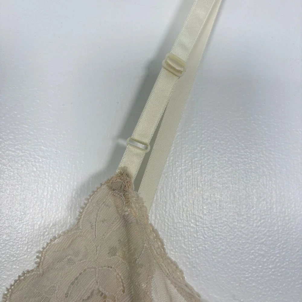 Vintage Women Full Slip Size Small Cream Lace Trim Adjustable Straps Unbranded - Picture 4 of 10